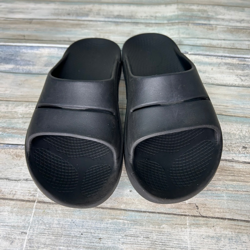 OOFOS Sandals Mens Size 5 Womens 7 Ooahh Black Recovery Comfort Slip‎ On - Picture 3 of 6